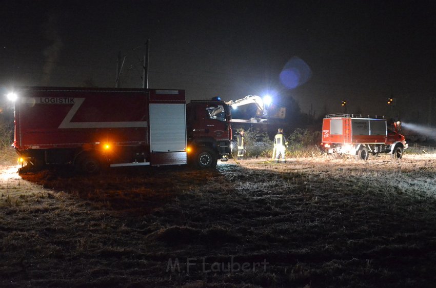 Einsatz BF Koeln Kfz geborgen Porz Josef Lindner Weg P26.JPG